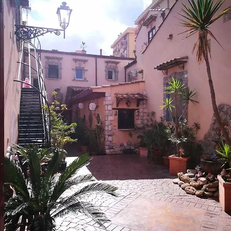 Seven Bed and Breakfast 2*