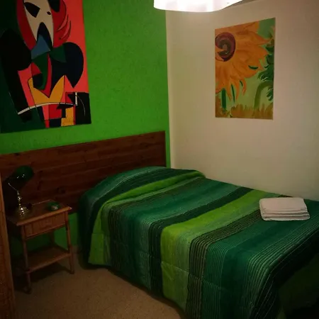 Bed and Breakfast Seven