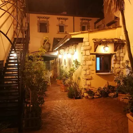 Bed and Breakfast Seven