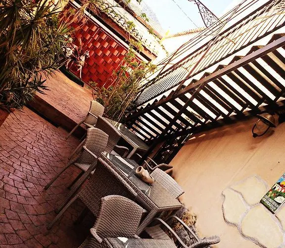 住宿加早餐酒店 Seven