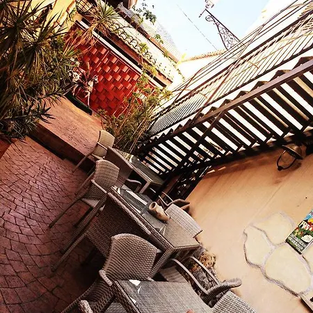 Bed & Breakfast Seven